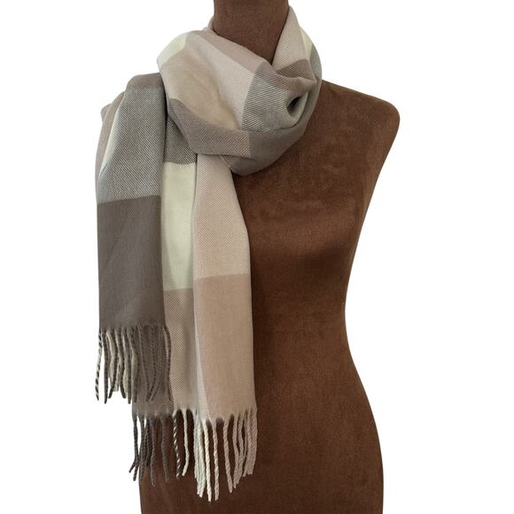 100% Cashmere Scarf Made in Scotland Neutral Soft Block Colors - Picture 2 of 8